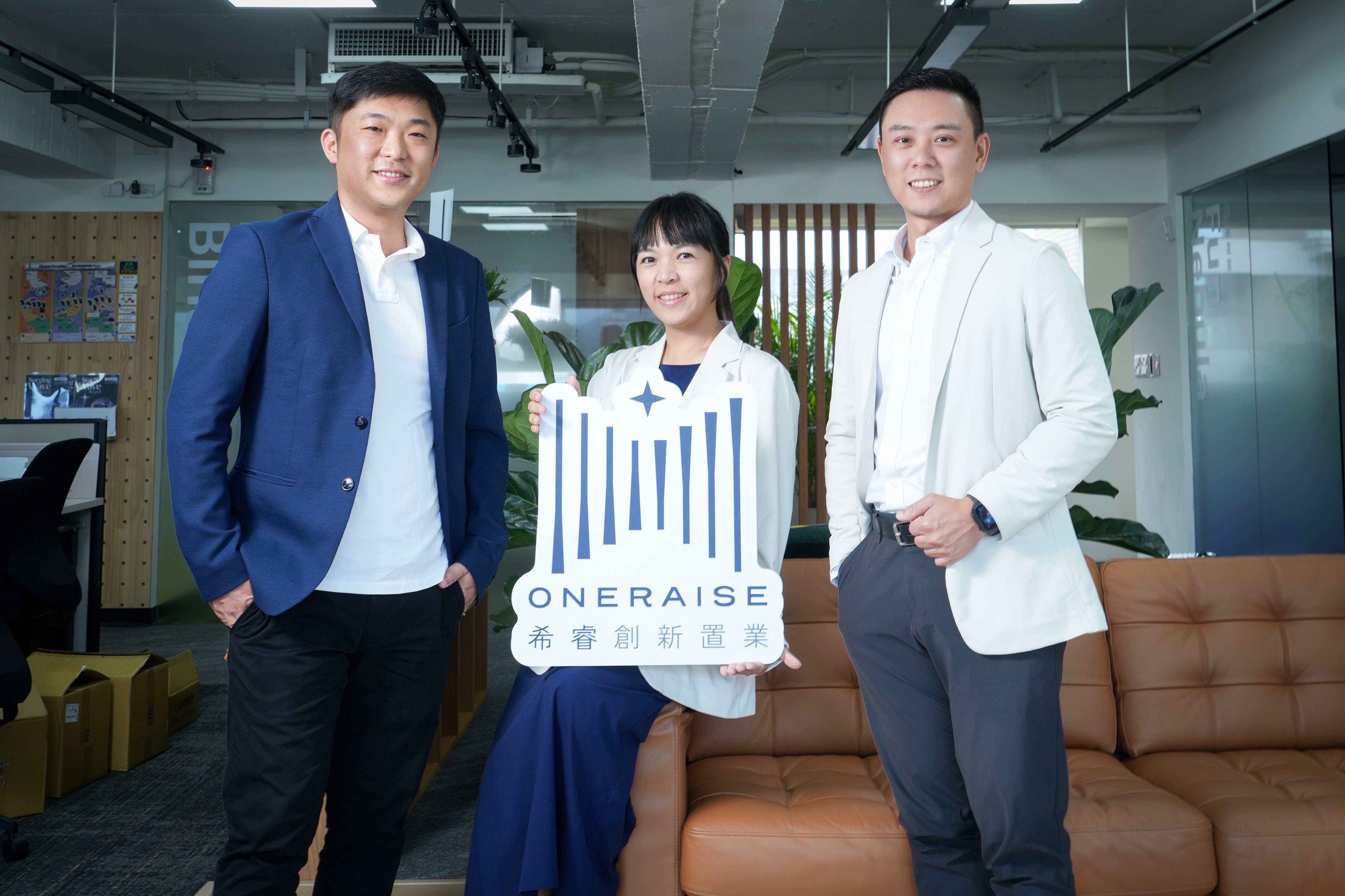 20251112_KAO_008_lily